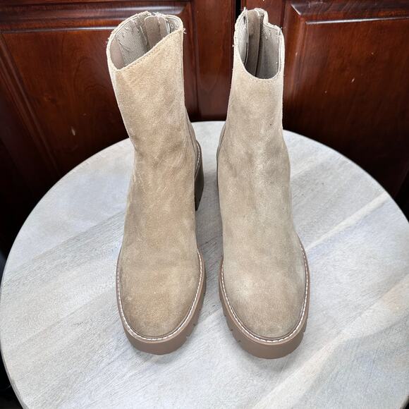 DV by Dolce Vita Hopper Womens Boots Size 8.5 Tan Suede Leather Chelsea Boot New - Picture 2 of 13
